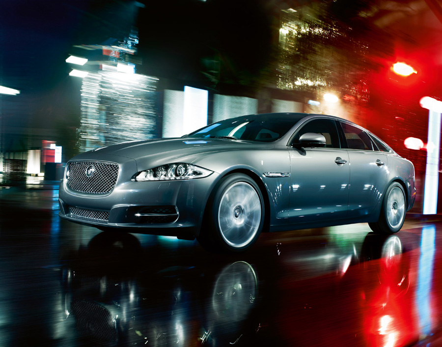 Attached Image: 2010_Jaguar_XJLSupersport3.jpg
