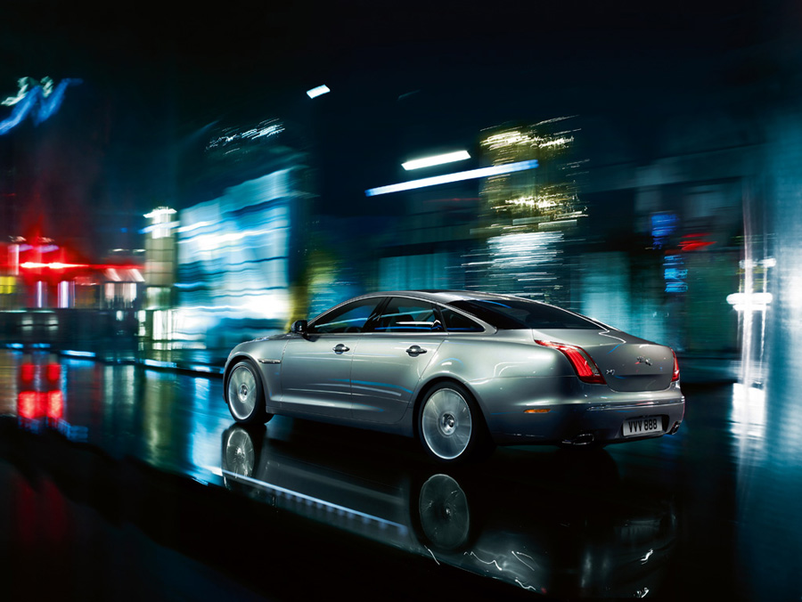 Attached Image: 2010_Jaguar_XJLSupersport2.jpg