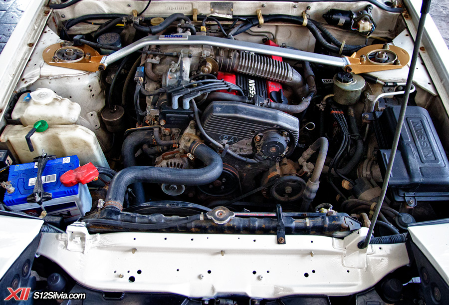 engine_bay.jpg