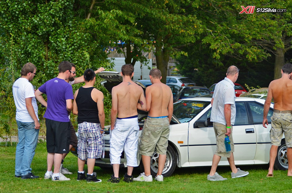Attached Image: GrandPrix_crowd.jpg